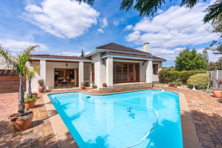 3 Bedroom Property for Sale in Pinelands Western Cape